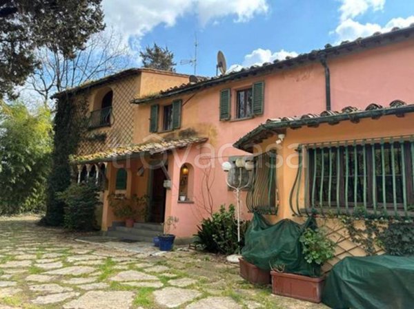 casa indipendente in vendita a San Giuliano Terme in zona Ripafratta