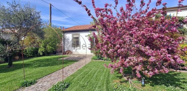 casa indipendente in vendita a San Giuliano Terme in zona Gello