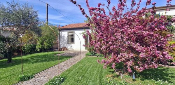 casa indipendente in vendita a San Giuliano Terme in zona Gello