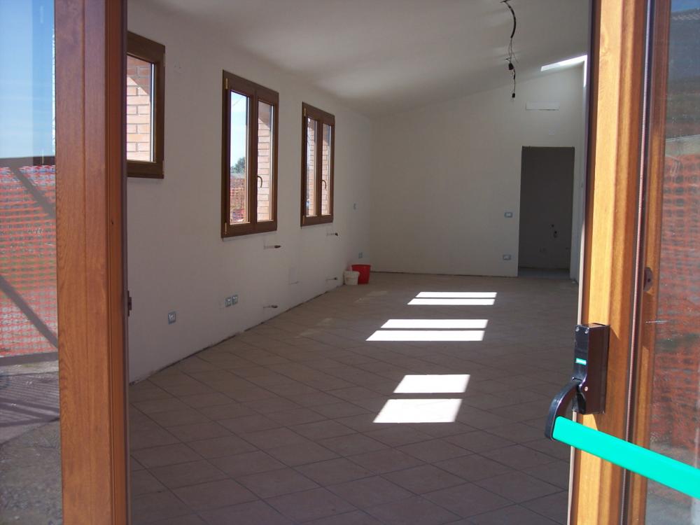 negozio in vendita a San Giuliano Terme in zona San Martino a Ulmiano