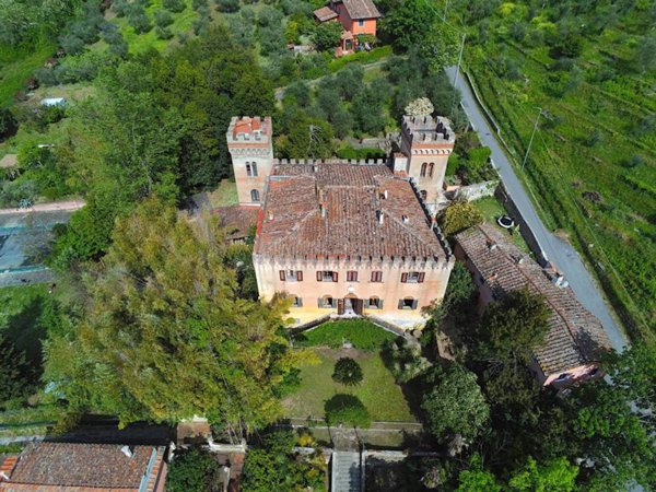 casa indipendente in vendita a San Giuliano Terme in zona Agnano