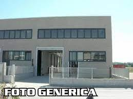 locale commerciale in vendita a San Giuliano Terme in zona Ghezzano