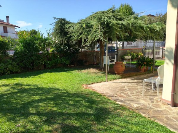 casa indipendente in vendita a San Giuliano Terme in zona Pontasserchio
