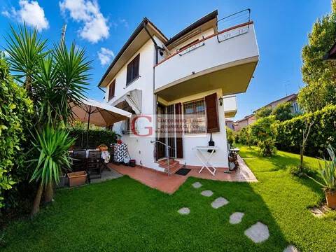 casa indipendente in vendita a San Giuliano Terme in zona Ghezzano