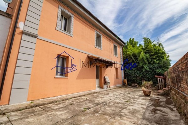 casa indipendente in vendita a San Giuliano Terme in zona Ghezzano