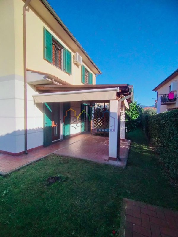 casa indipendente in vendita a San Giuliano Terme in zona Gello