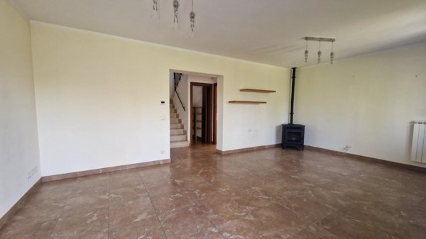 casa indipendente in vendita a San Giuliano Terme in zona Pontasserchio