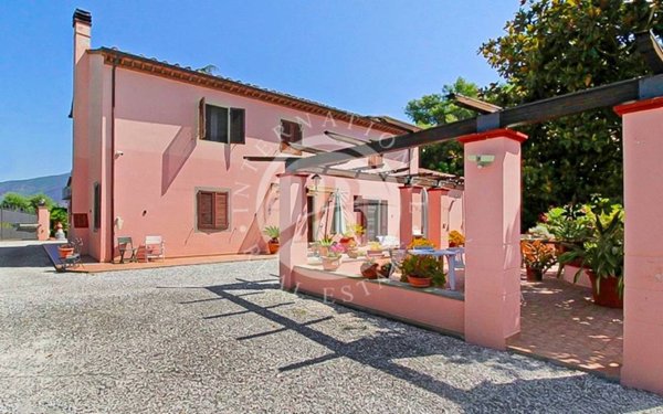 casa indipendente in vendita a San Giuliano Terme in zona Colignola