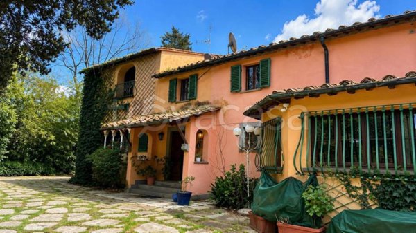 casa indipendente in vendita a San Giuliano Terme in zona Ripafratta