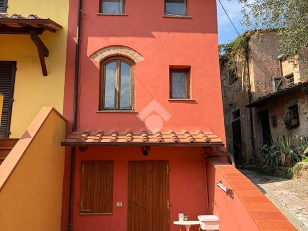 casa indipendente in vendita a San Giuliano Terme