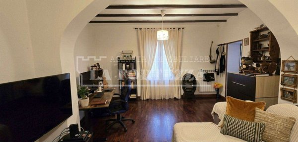 intera palazzina in vendita a San Giuliano Terme in zona Molina di Quosa