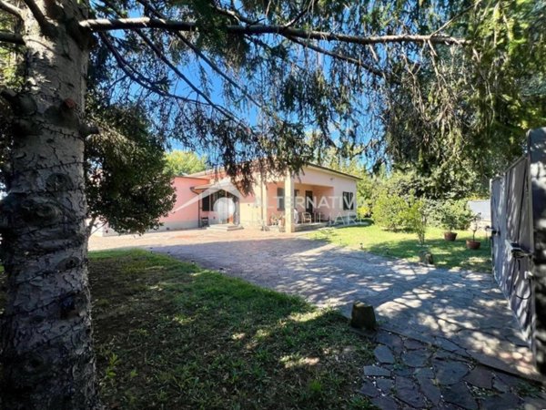 casa indipendente in vendita a San Giuliano Terme in zona Colignola
