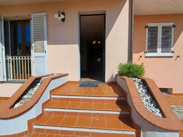 casa indipendente in vendita a San Giuliano Terme