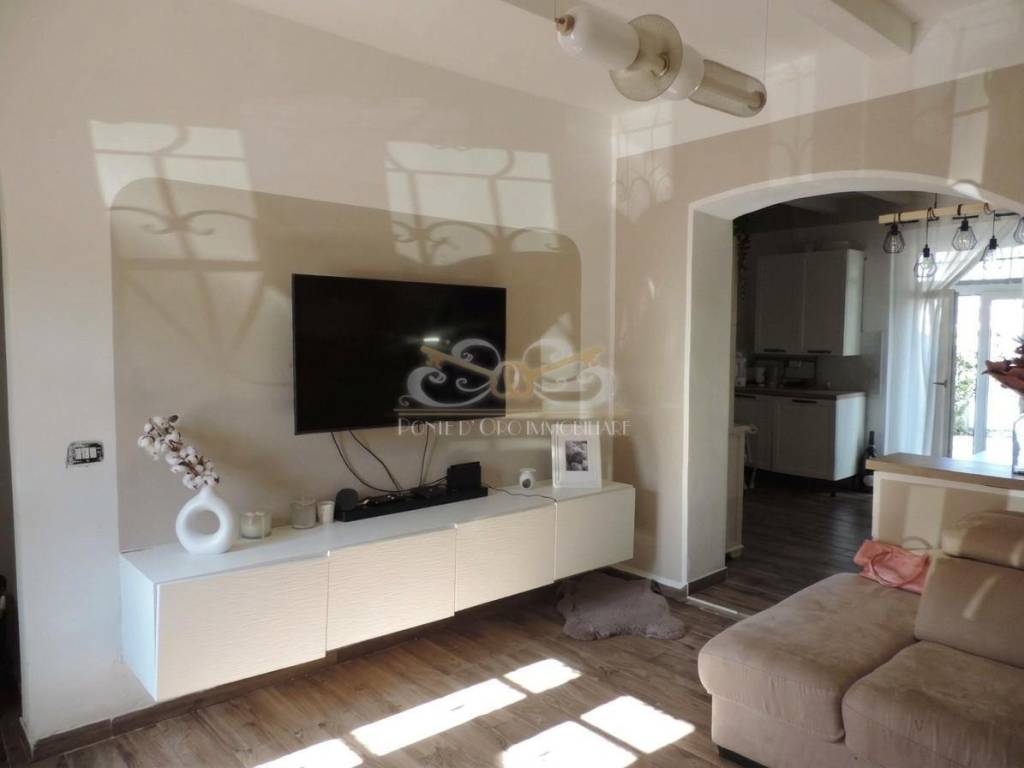 casa indipendente in vendita a San Giuliano Terme in zona Colignola