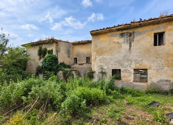 casa indipendente in vendita a San Giuliano Terme