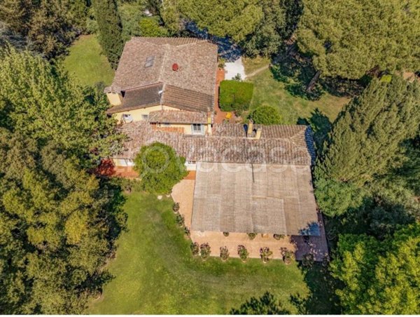 casa indipendente in vendita a San Giuliano Terme in zona Madonna dell'Acqua