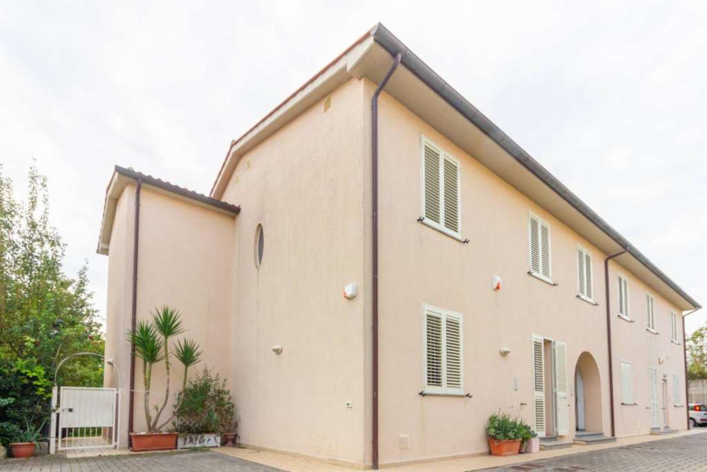 appartamento in vendita a San Giuliano Terme in zona Colignola