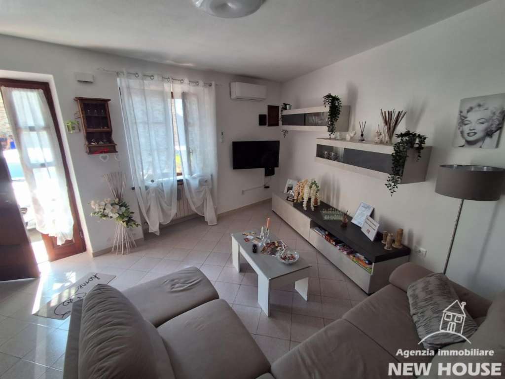 casa indipendente in vendita a San Giuliano Terme