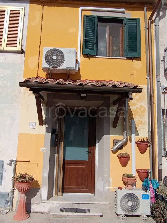 casa indipendente in vendita a San Giuliano Terme in zona Arena-Metato