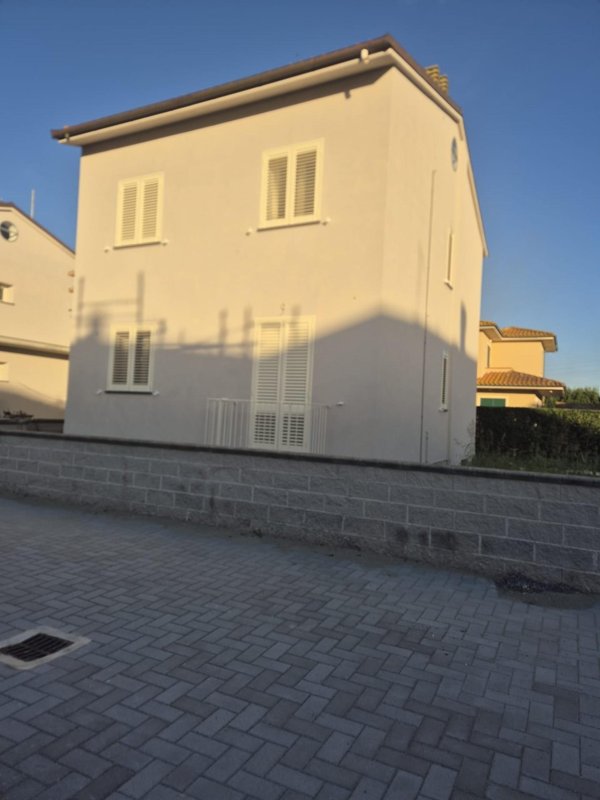 casa indipendente in vendita a San Giuliano Terme in zona Arena-Metato