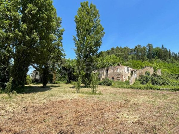 ufficio in vendita a San Miniato in zona Corazzano