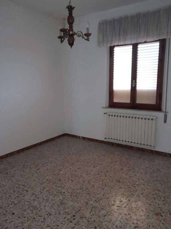 intera palazzina in vendita a San Miniato in zona Ponte a Egola
