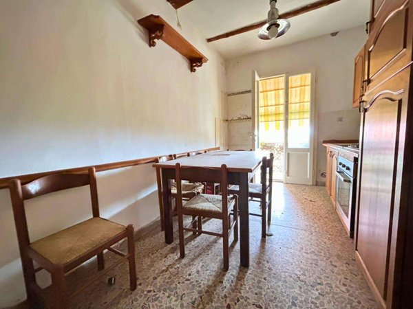 intera palazzina in vendita a San Miniato in zona Stibbio