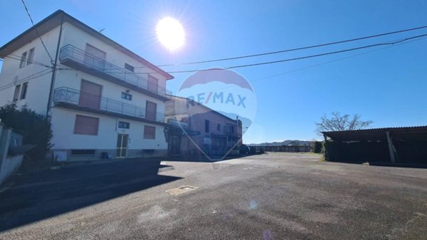 locale di sgombero in vendita a San Miniato in zona Ponte a Egola