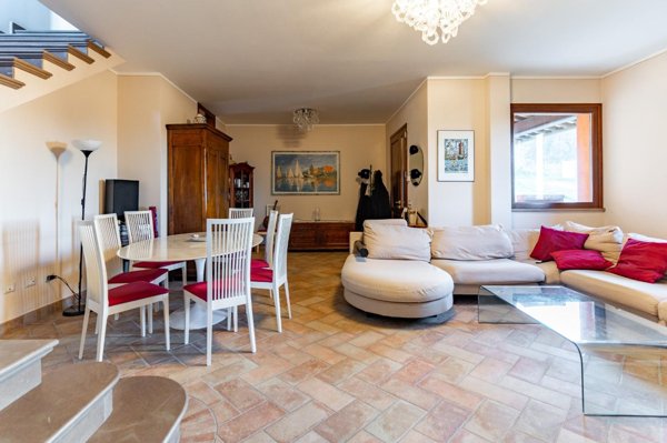casa indipendente in vendita a San Miniato in zona Cusignano