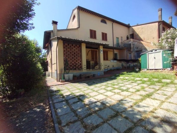 quadrivano in vendita a San Miniato