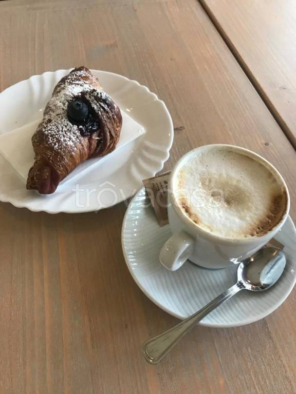 negozio in vendita a San Miniato in zona San Miniato Basso