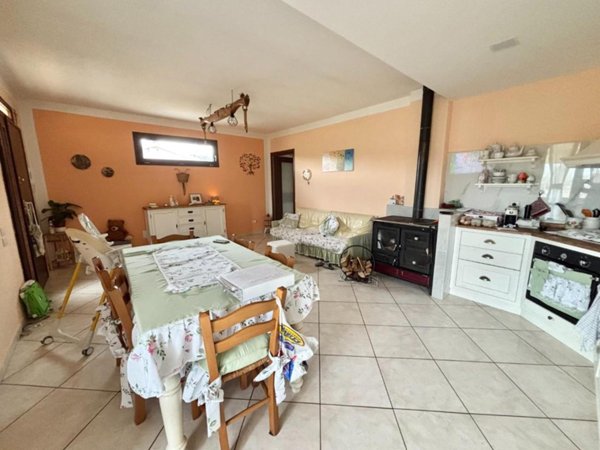 appartamento in vendita a San Miniato in zona Corazzano