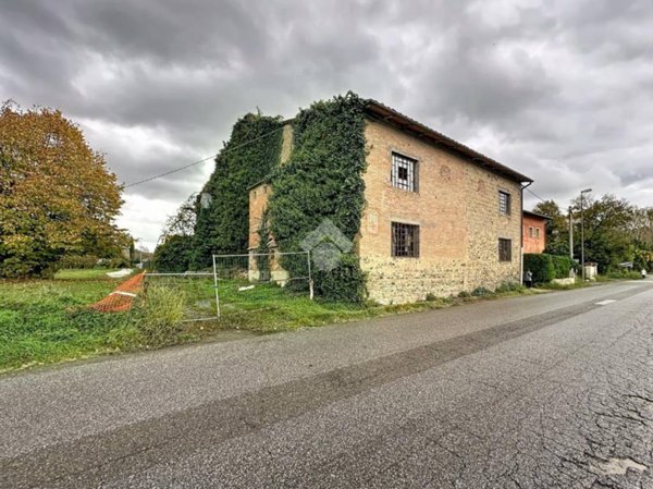 negozio in vendita a San Miniato in zona Corazzano