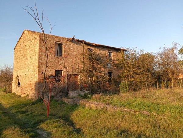 casale in vendita a San Miniato