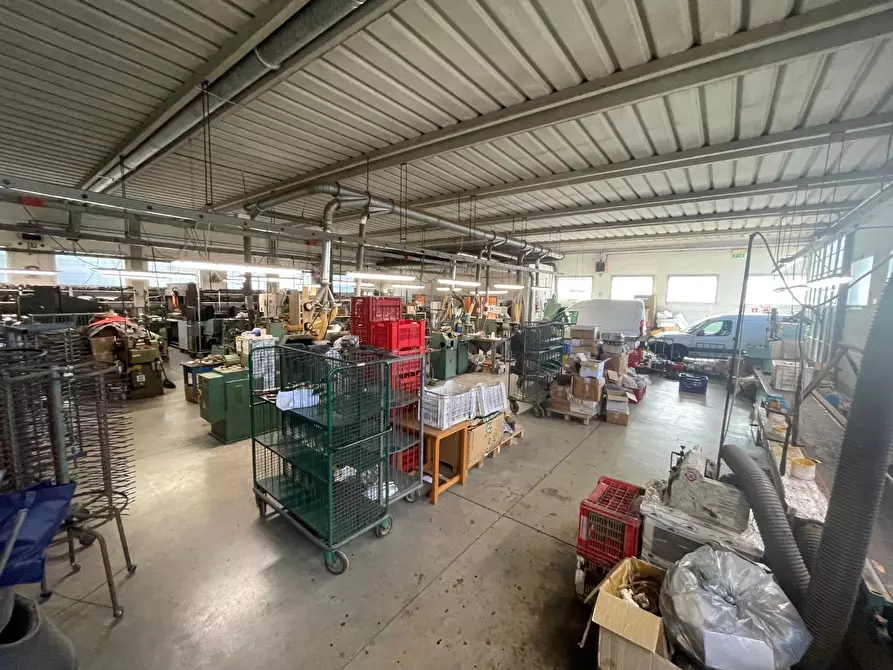 locale di sgombero in vendita a San Miniato