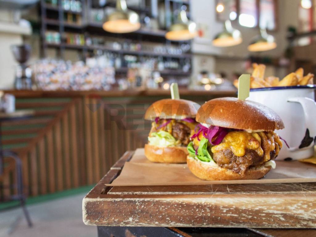 locale commerciale in vendita a San Miniato