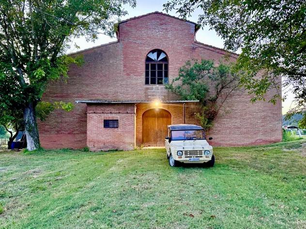 locale commerciale in vendita a San Miniato in zona Corazzano