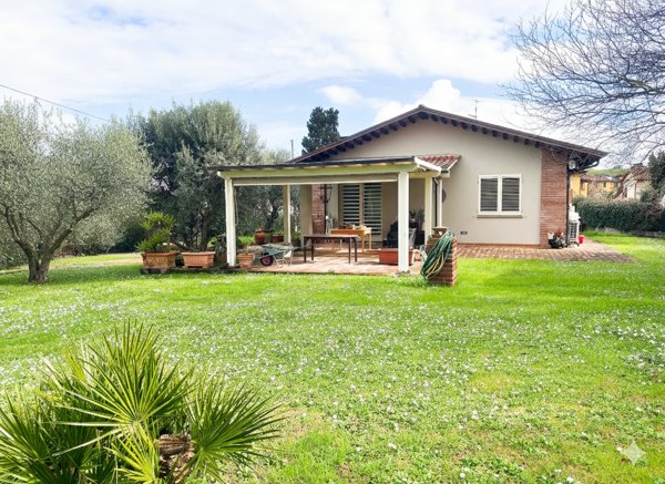 casa indipendente in vendita a San Miniato in zona Ponte a Elsa