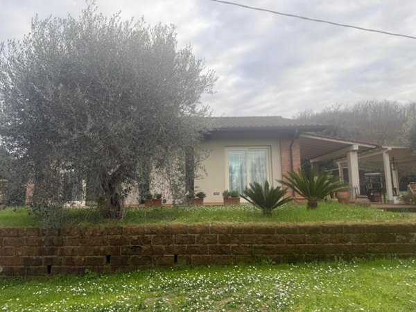 casa indipendente in vendita a San Miniato in zona Ponte a Elsa