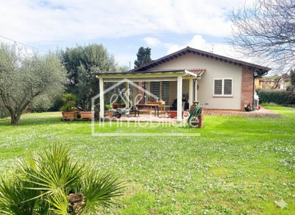 casa indipendente in vendita a San Miniato in zona Ponte a Elsa