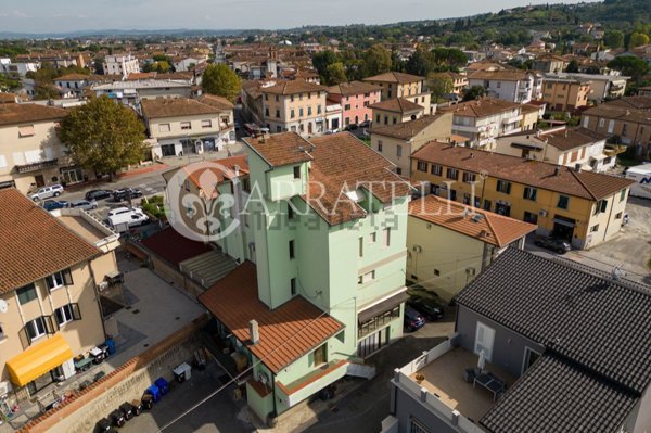 negozio in vendita a San Miniato