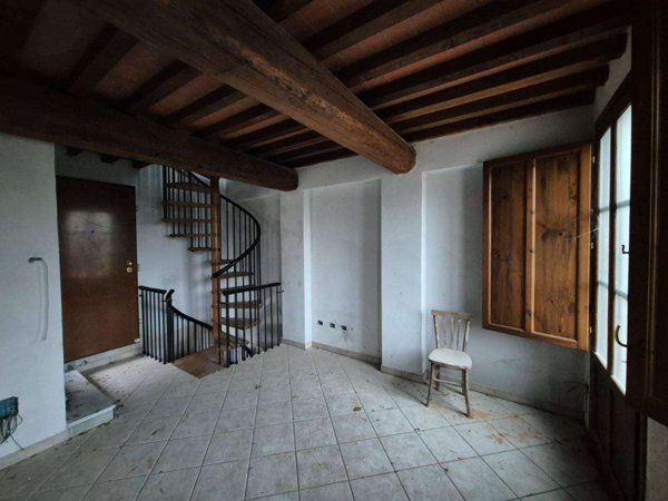 intera palazzina in vendita a San Miniato