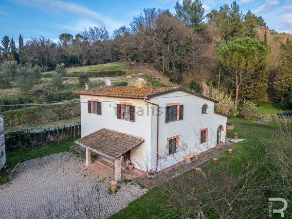 casale in vendita a San Miniato