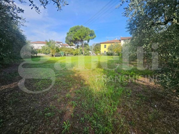 terreno in vendita a San Miniato in zona La Scala