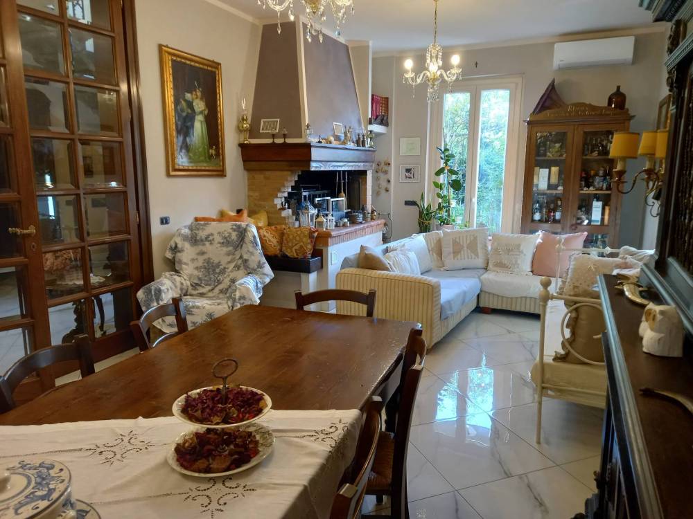 casa indipendente in vendita a Santa Croce sull'Arno