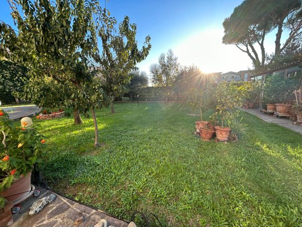 casa indipendente in vendita a Santa Croce sull'Arno