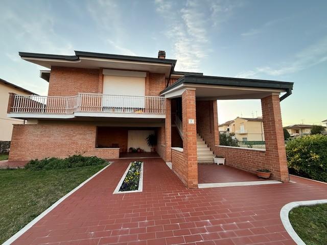 casa indipendente in vendita a Santa Croce sull'Arno