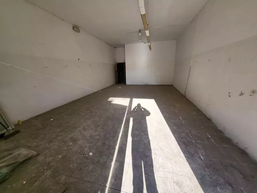 locale commerciale in vendita a Santa Croce sull'Arno