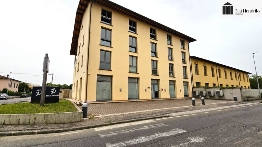 ufficio in vendita a Santa Croce sull'Arno