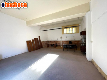 locale di sgombero in vendita a Santa Croce sull'Arno